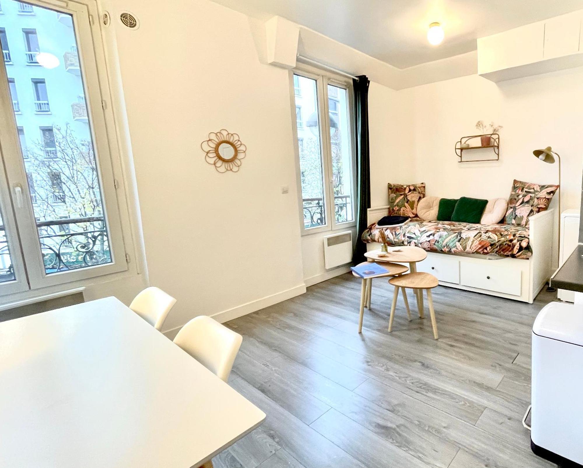 Charming Bright Sunny Studio Near Canal St Martin Paris Exterior foto